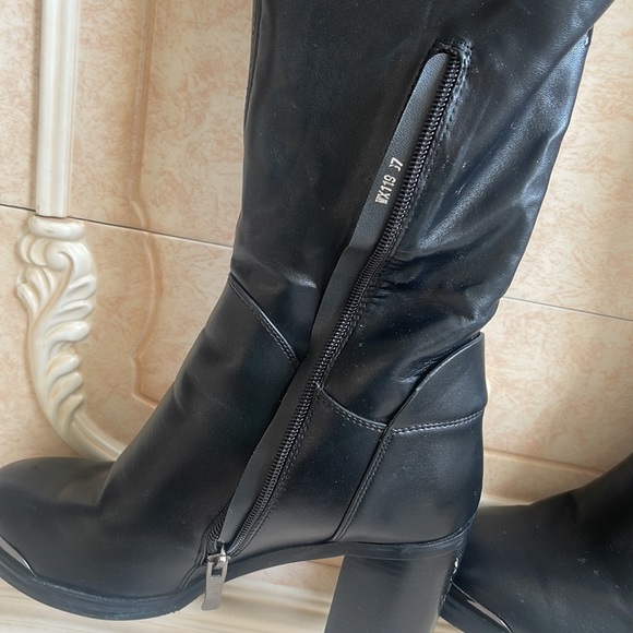 🖤Black Boots🖤 - Picture 4 of 12